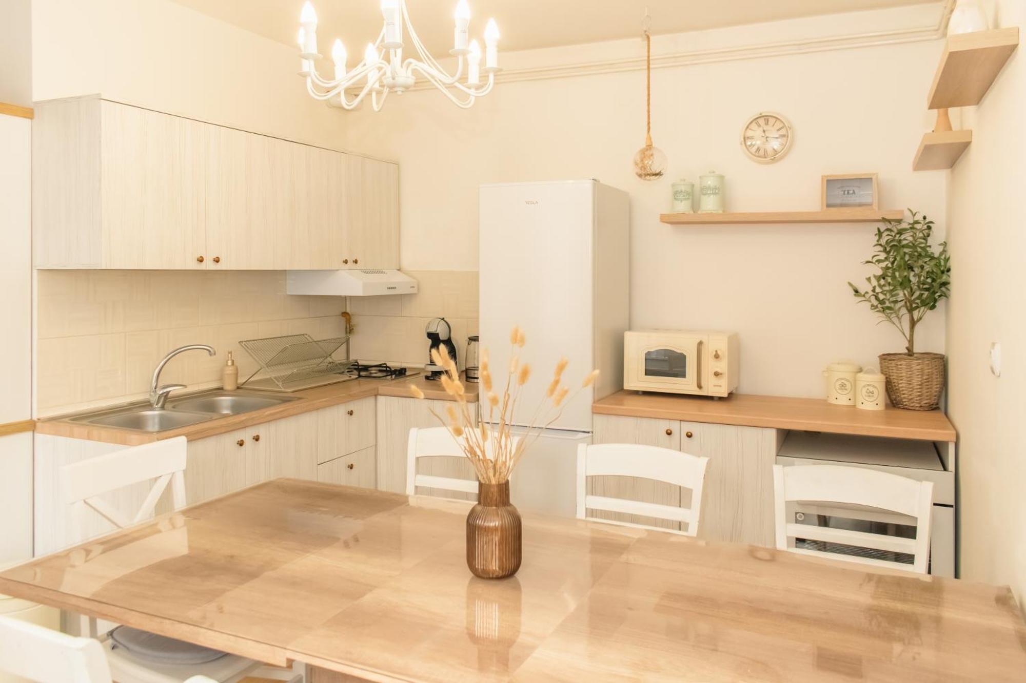 Goodlife Holiday House - Family & Friends Пожега Екстериор снимка
